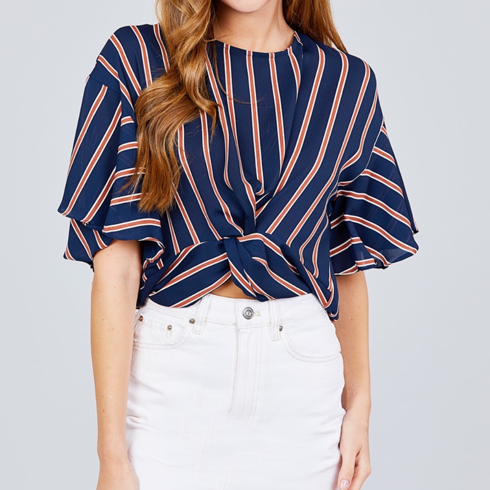 ⚠️1 LEFT‼️ SHORT BELL SLEEVE KNOT BACK BUTTON TOP